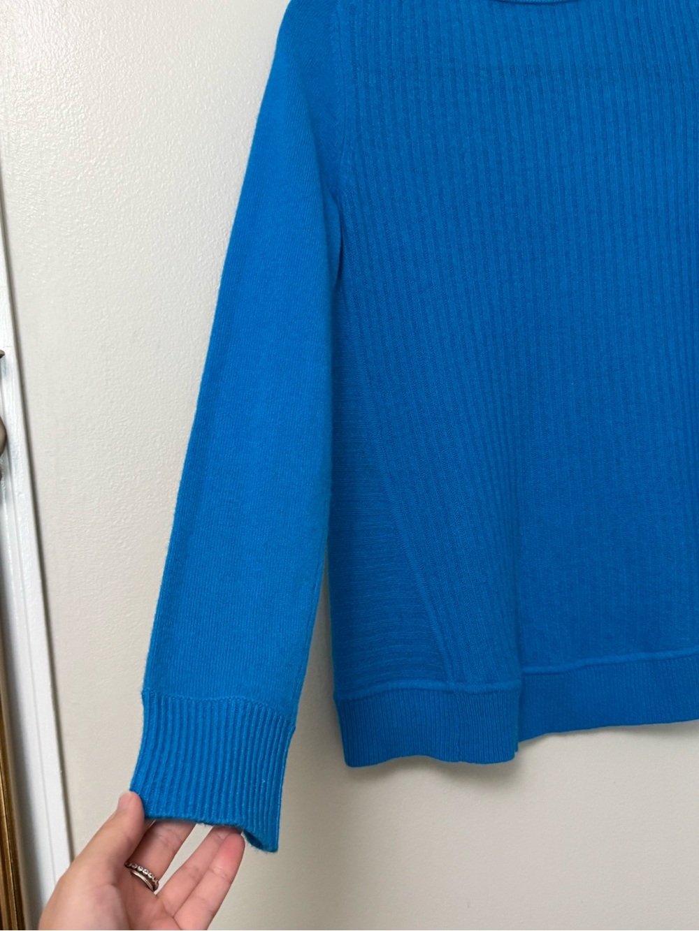 Cashmere Diane Von Furstenberg Bright Blue Crewneck Sweater - Picture 3 of 8